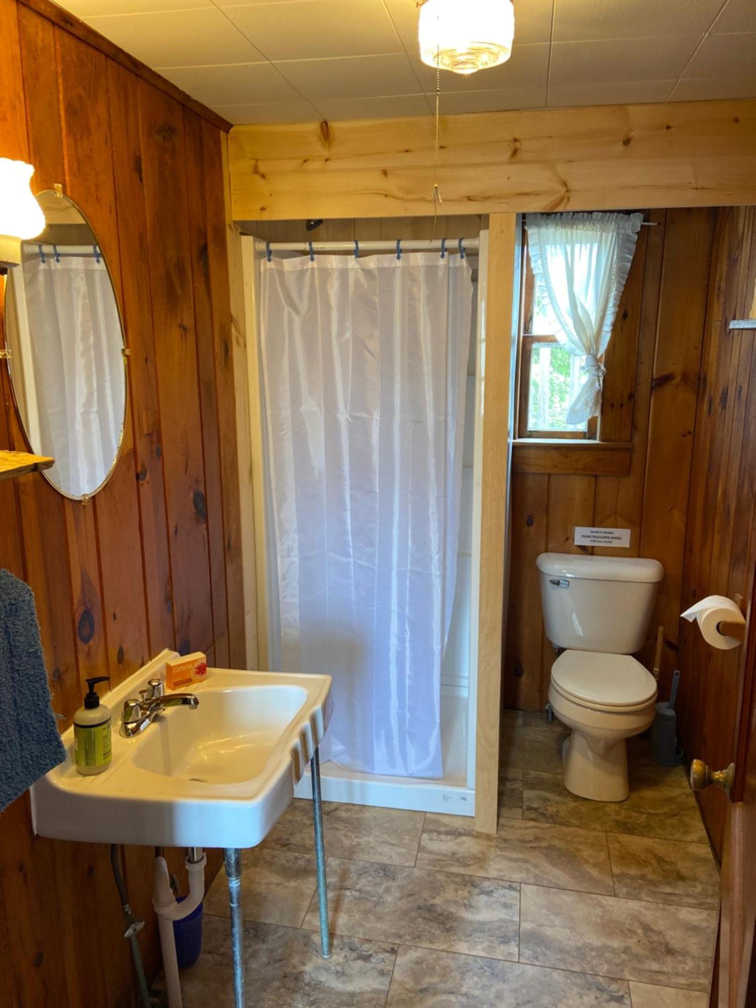 Spinneys Guesthouse & Beach Cottages Phippsburg Exterior photo